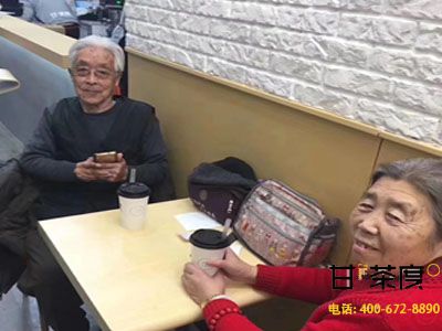 奶茶生意火爆的原因